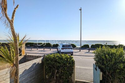 MAISON EN PIERRE FACE A LA MER – 40.78m² – CHARME – BARNEVILLE 50270 – 3 pièces – 1 chambre – 40 m²