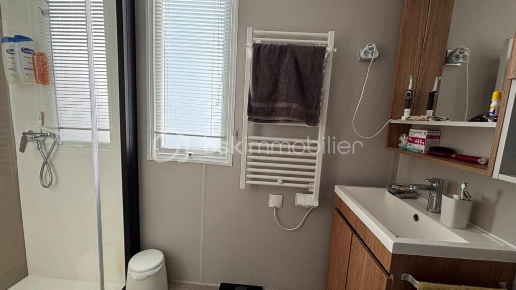 T4 récent et sa magnifique Terrasse à Rocbaron – 4 pièces – 3 chambres – 43 m²