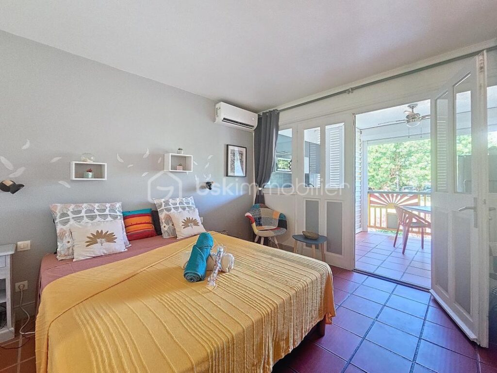 Studio Anse des Rochers plage et piscine – 1 pièce – 1 chambre – 29 m²