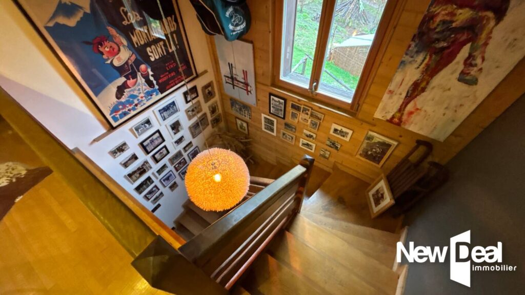 MAISON DE PAYS – 9 pièces – 5 Chambres – 265 m² surface Totale – Bergerie – Terrain 3610 m² – LES HOUCHES – 9 pièces – 5 chambres – 184 m²