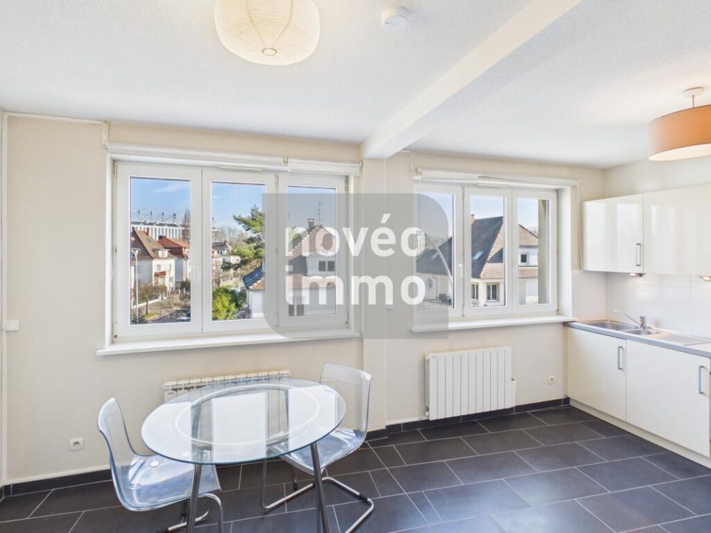 Magnifique Studio avec cuisine équipée et cave au coeur d’un – 1 pièce – NR chambres – 30 m²