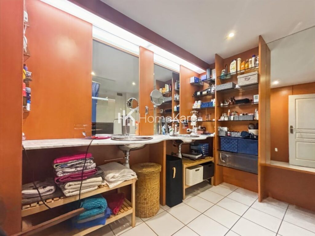 UNE BELLE RENOVATION ET DE MAGNIFIQUES VOLUMES ! – 4 pièces – 3 chambres – 108 m²