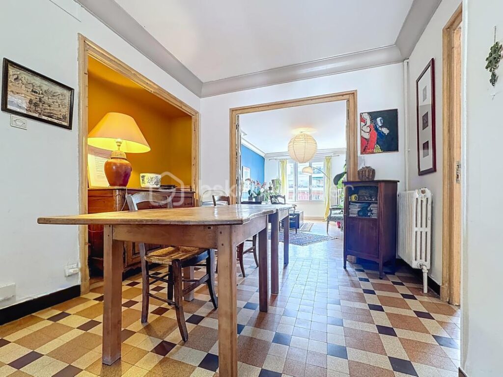 🏡 Appartement T3 lumineux avec balcon et vue montagnes – Grenoble – 3 pièces – 2 chambres – 82 m²