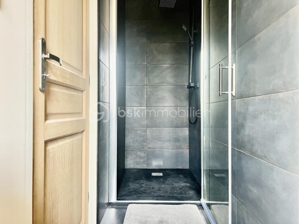 Charmante maison proche mer avec vue sur la verdure, sans jardin, avec courette – 4 pièces – 3 chambres – 86 m²