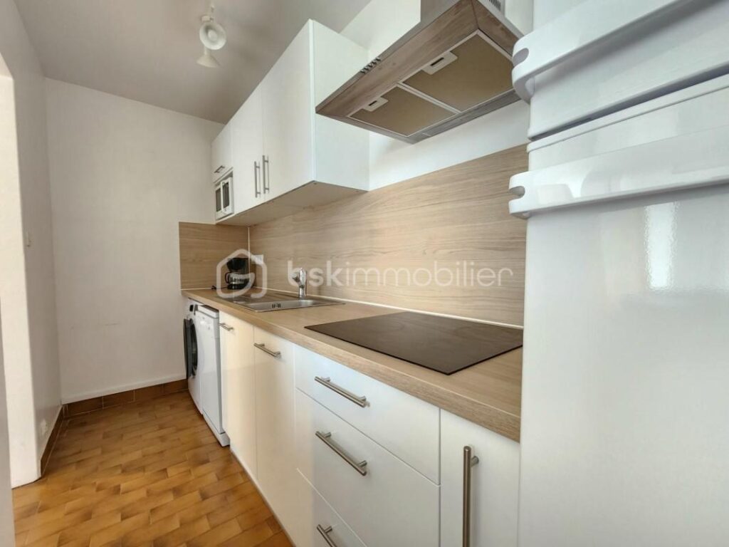 MARSEILLAN PLAGE – DUPLEX T3 – VUE MER – PLACE DE PARKING PRIVATIVE – 3 pièces – 2 chambres – 47 m²