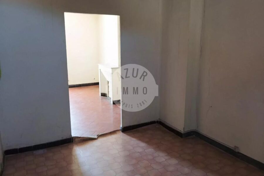 Appartement à vendre à Saint zacharie — Vue monument — photo 6