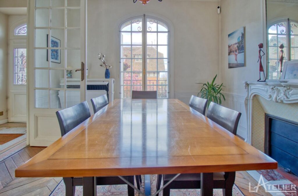 La belle aux Coteaux souriants – 9 pièces – 5 chambres – 195 m²