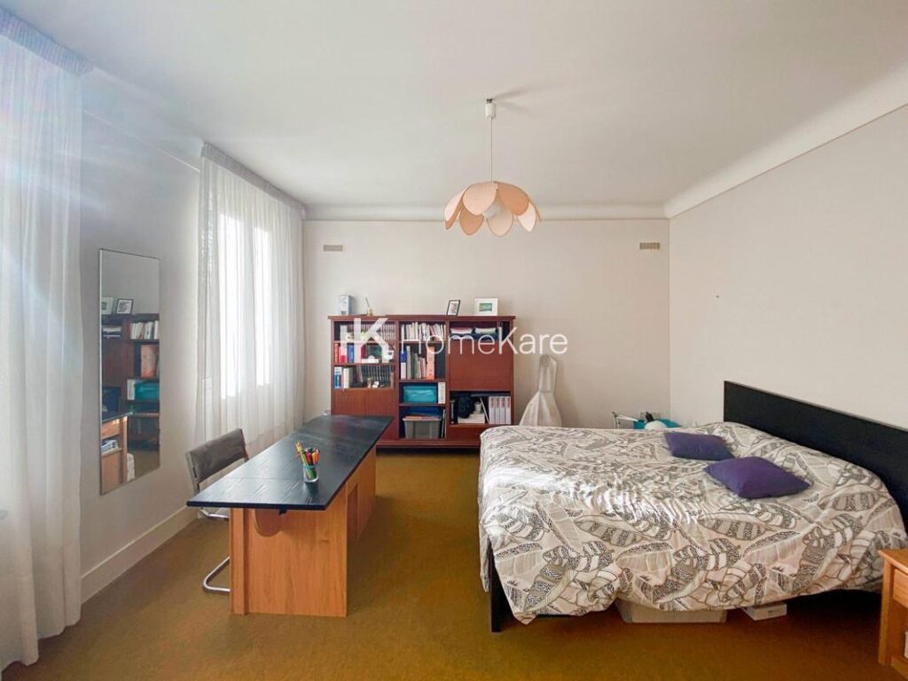 UNE BATISSE D’EXCEPTION – 7 pièces – 6 chambres – 470 m²