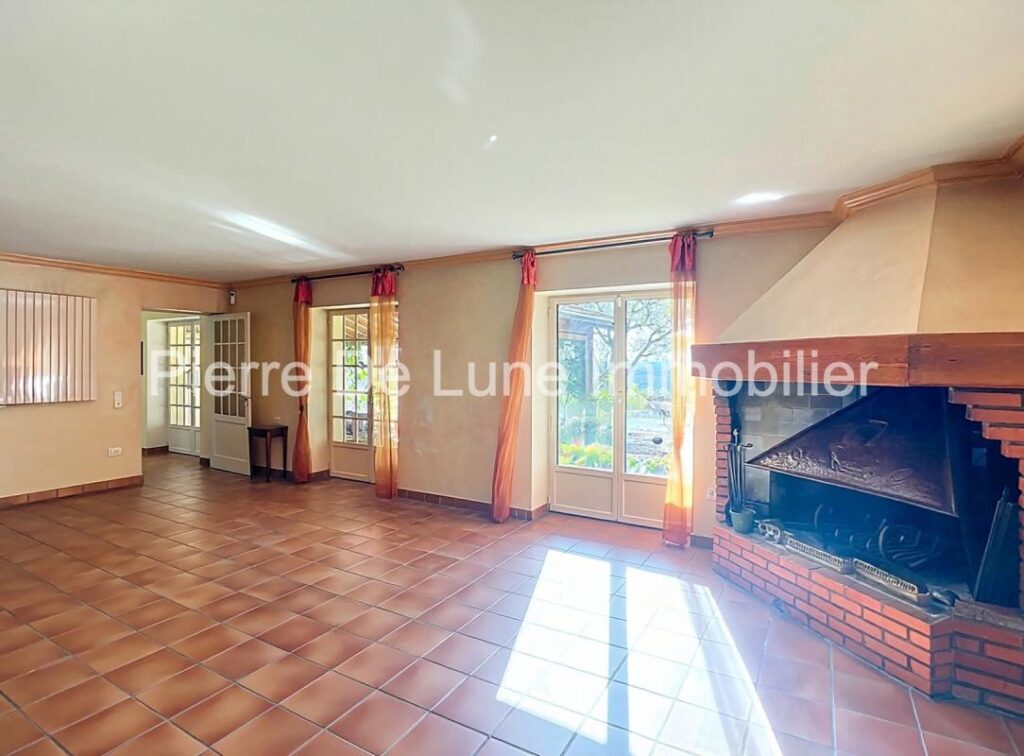 Propriété de caractère avec vue panoramique – 10 pièces – 4 chambres – 426 m²