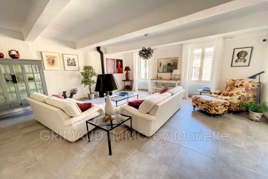 Maison à vendre à La garde-freinet