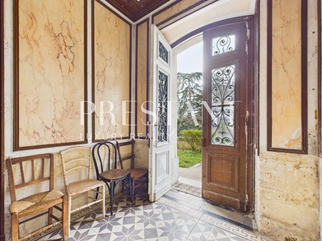 Propriété viticole – NR pièces – 9 chambres – 780 m²