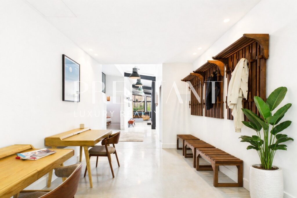 Maison – 5 pièces – 3 chambres – 226 m²