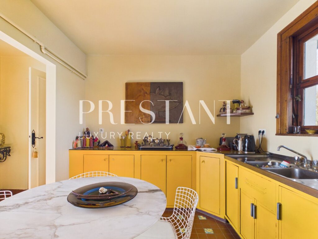 Appartement – 3 pièces – 2 chambres – 93 m²