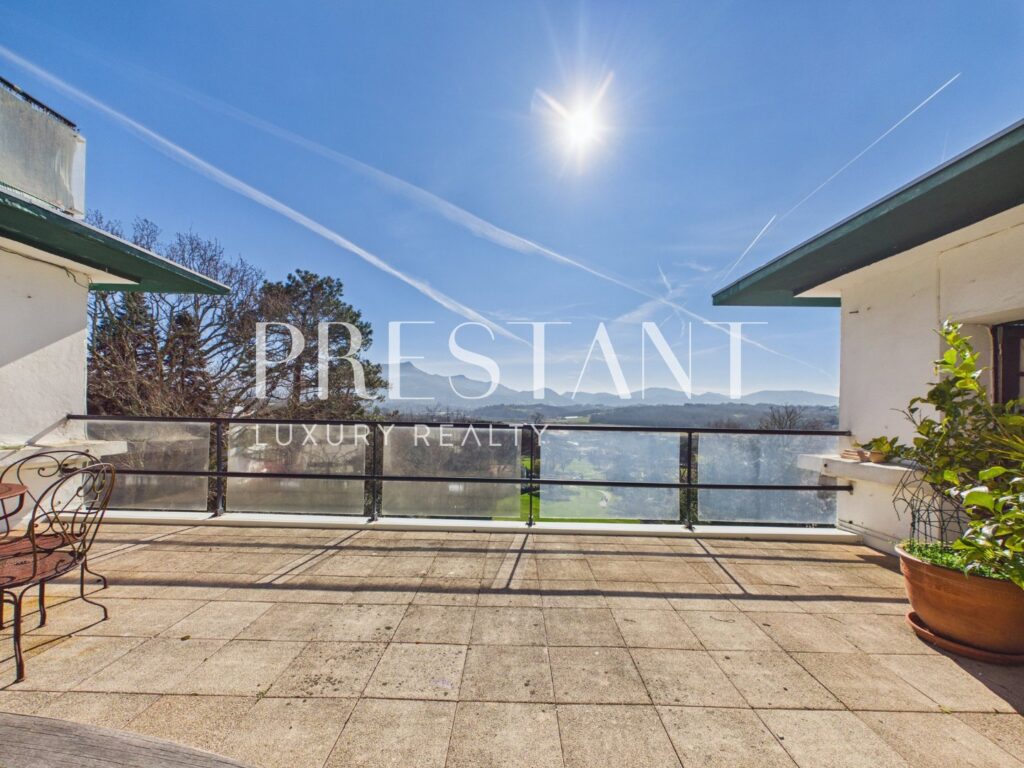 Appartement – 3 pièces – 2 chambres – 93 m²