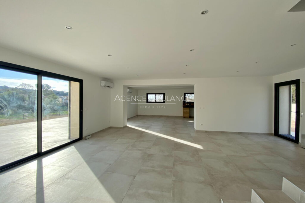 location maison 4 Pièce(s) – 4 pièces – 3 chambres – 133.78 m²