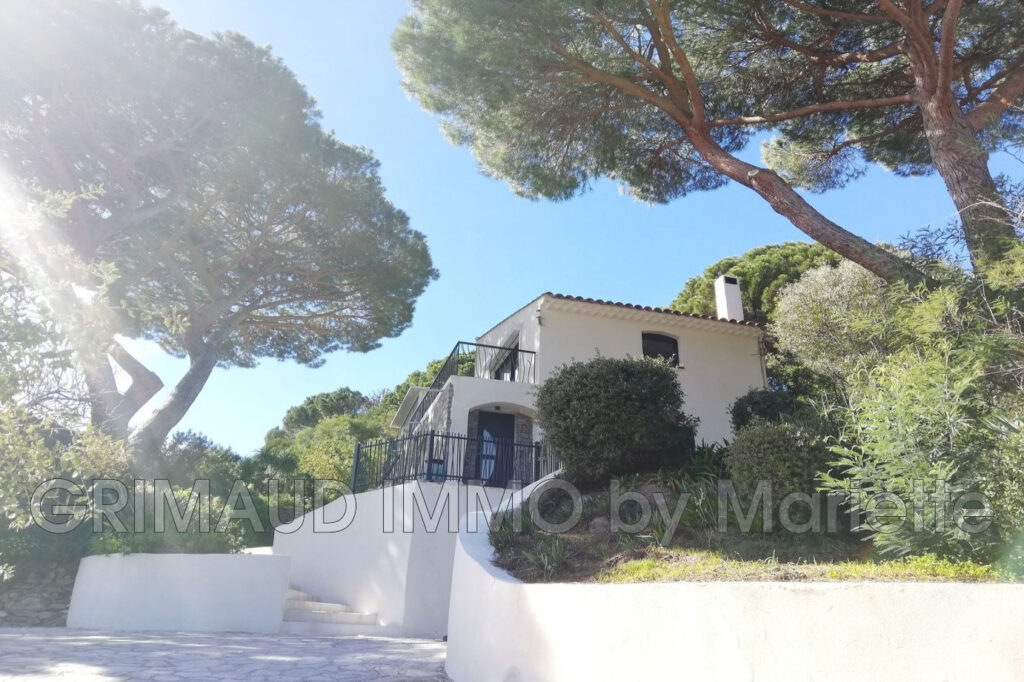 belle vue mer pour cette maison provencale au calme et 4 chamb – 6 pièces – 4 chambres – 183.00 m²