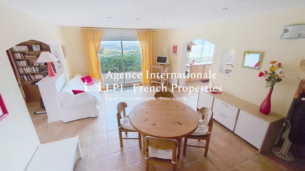 Maison individuelle – 4 pièces – NR chambres – 117 m²