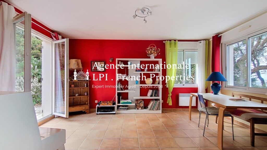 Maison individuelle – 4 pièces – NR chambres – 117 m²