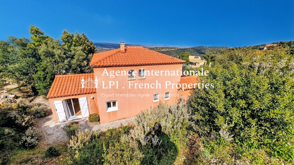 Maison individuelle – 4 pièces – NR chambres – 117 m²