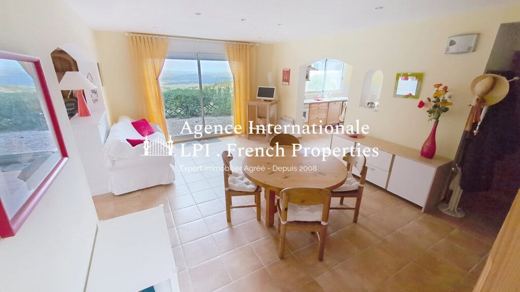 Maison individuelle – 4 pièces – NR chambres – 117 m²