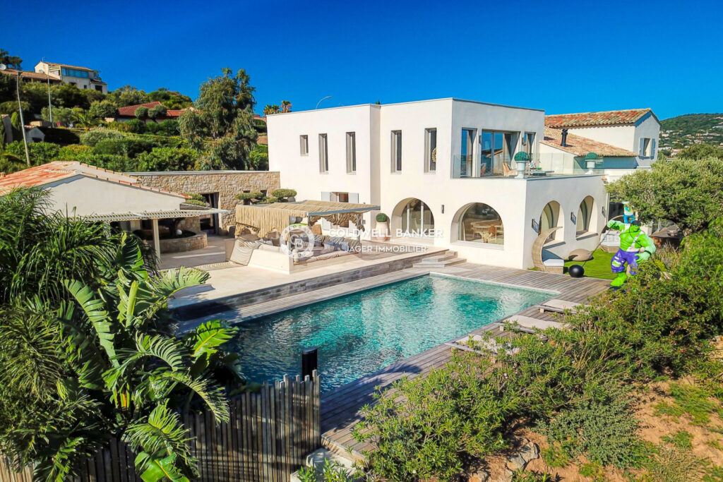 Villa d’exception avec vue mer panoramique – 7 pièces – 5 chambres – 380.00 m²
