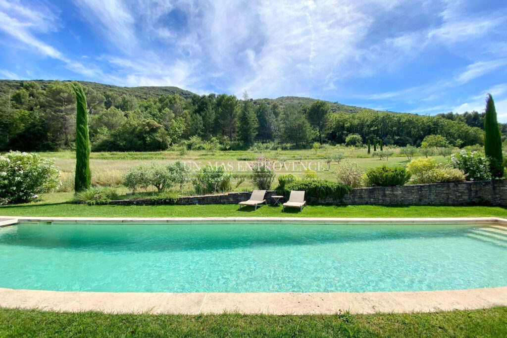 Mas Provençal avec Piscine et Vue Panoramique à Bonnieux ? Loc – 5 pièces – 5 chambres – 300.00 m²