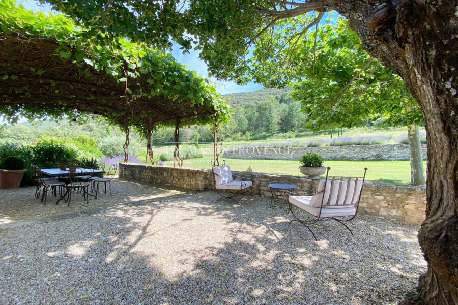 Maison à louer à Bonnieux