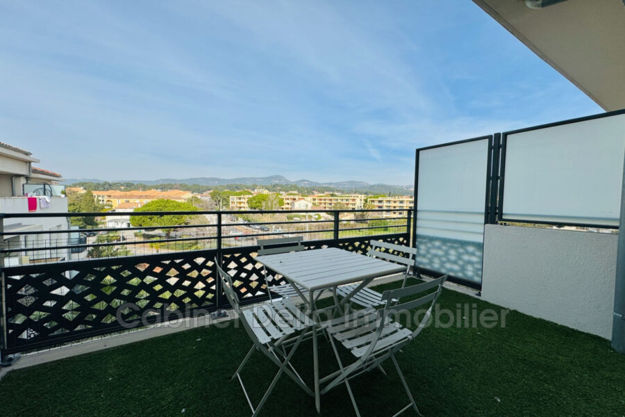 Appartement à louer à Sanary-sur-Mer — Vue mer — photo 1