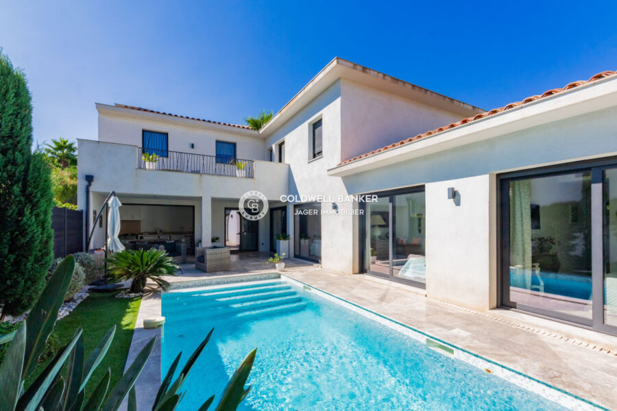 Maison à vendre à Sainte-maxime