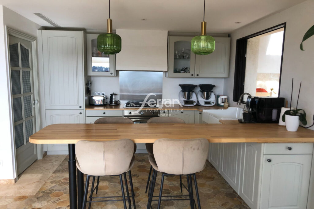 A vendre à Callas maison récente – 3 pièces – 2 chambres – 61.13 m²