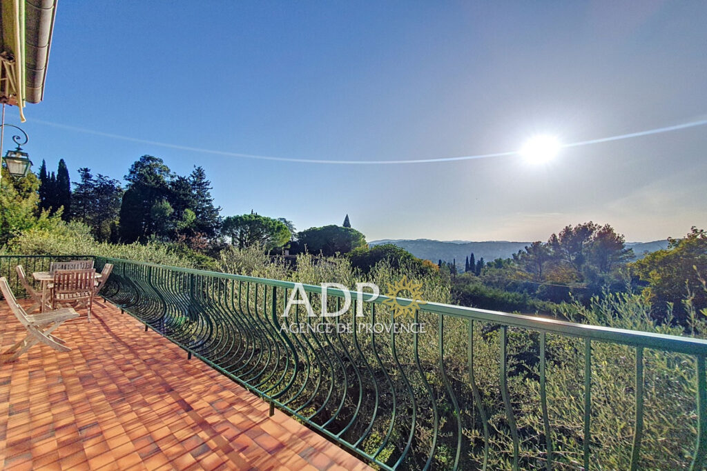 vente maison 9 Pièce(s) – 9 pièces – 5 chambres – 163.00 m²