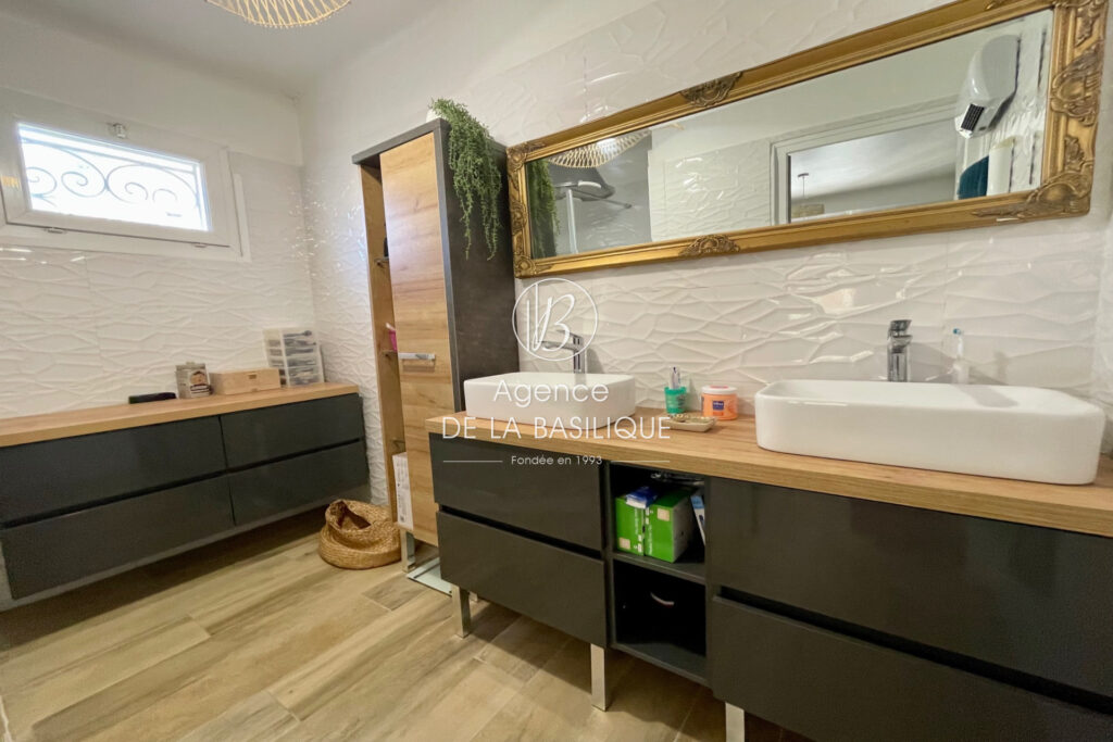 vente maison de caractère 5 Pièce(s) – 5 pièces – 4 chambres – 145.00 m²