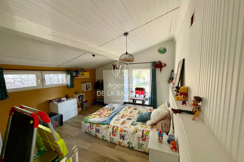 vente maison de caractère 5 Pièce(s) – 5 pièces – 4 chambres – 145.00 m²