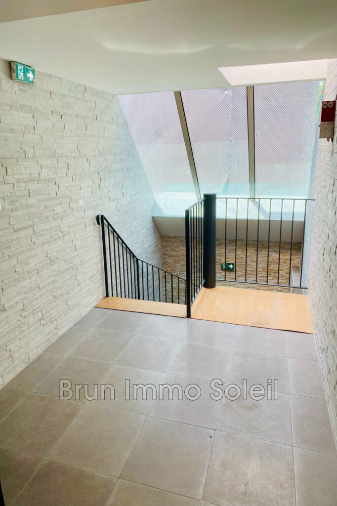 vente appartement 4 Pièce(s) – 4 pièces – 3 chambres – 77.00 m²