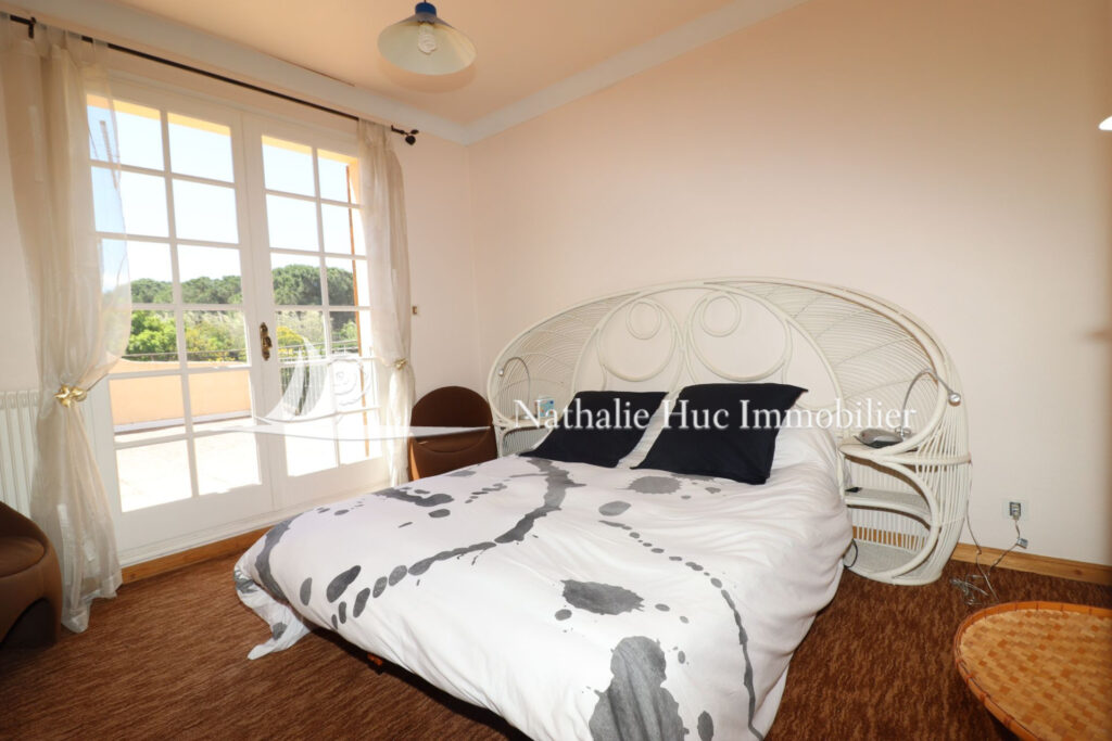 vente maison 8 Pièce(s) – 8 pièces – 5 chambres – 280.00 m²