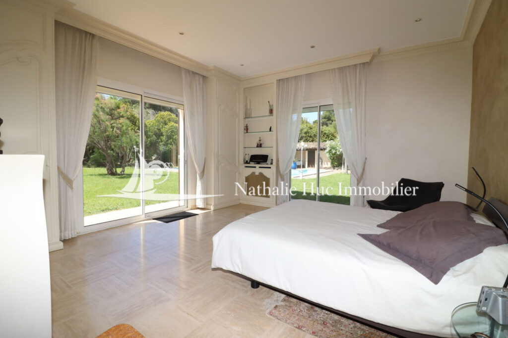 vente maison 8 Pièce(s) – 8 pièces – 5 chambres – 280.00 m²