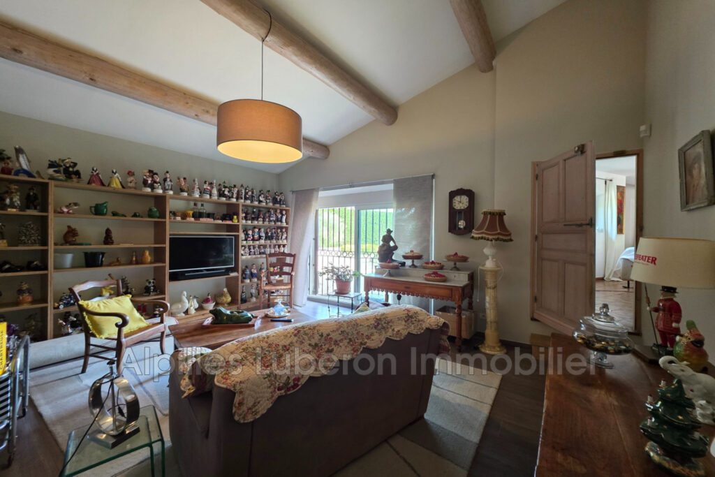 vente maison de caractère 6 Pièce(s) – 6 pièces – 4 chambres – 242.00 m²