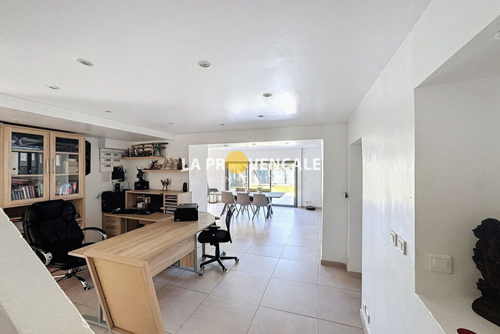 vente maison 5 Pièce(s) – 5 pièces – 3 chambres – 119.00 m²