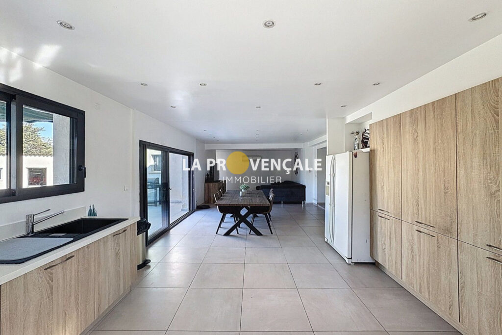 vente maison 5 Pièce(s) – 5 pièces – 3 chambres – 119.00 m²