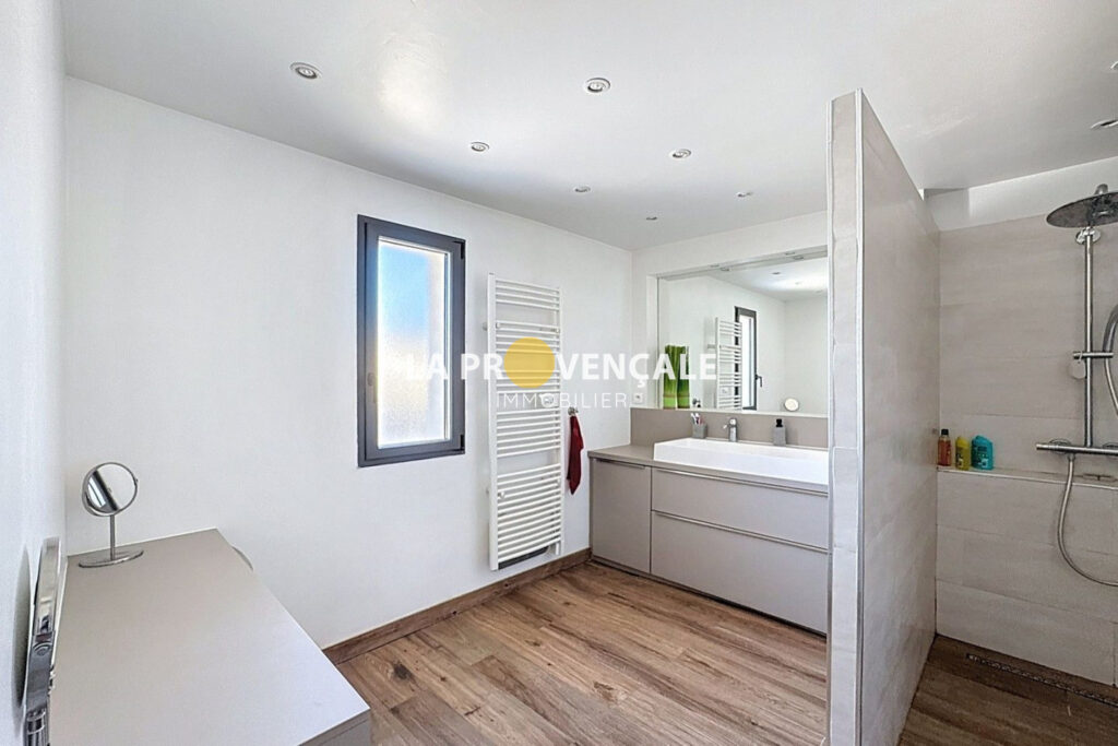 vente maison 5 Pièce(s) – 5 pièces – 3 chambres – 119.00 m²