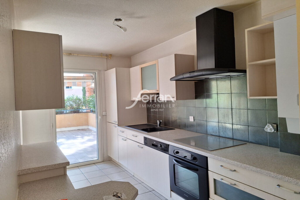 A LOUER TYPE 3 à DRAGUIGNAN – 3 pièces – 2 chambres – 74.00 m²