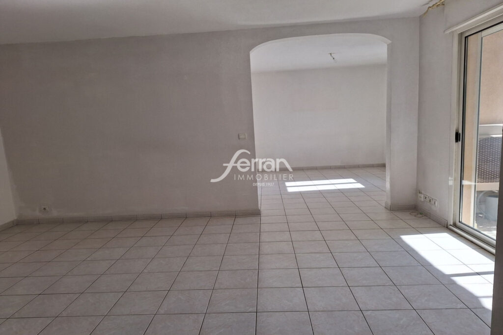A LOUER TYPE 3 à DRAGUIGNAN – 3 pièces – 2 chambres – 74.00 m²