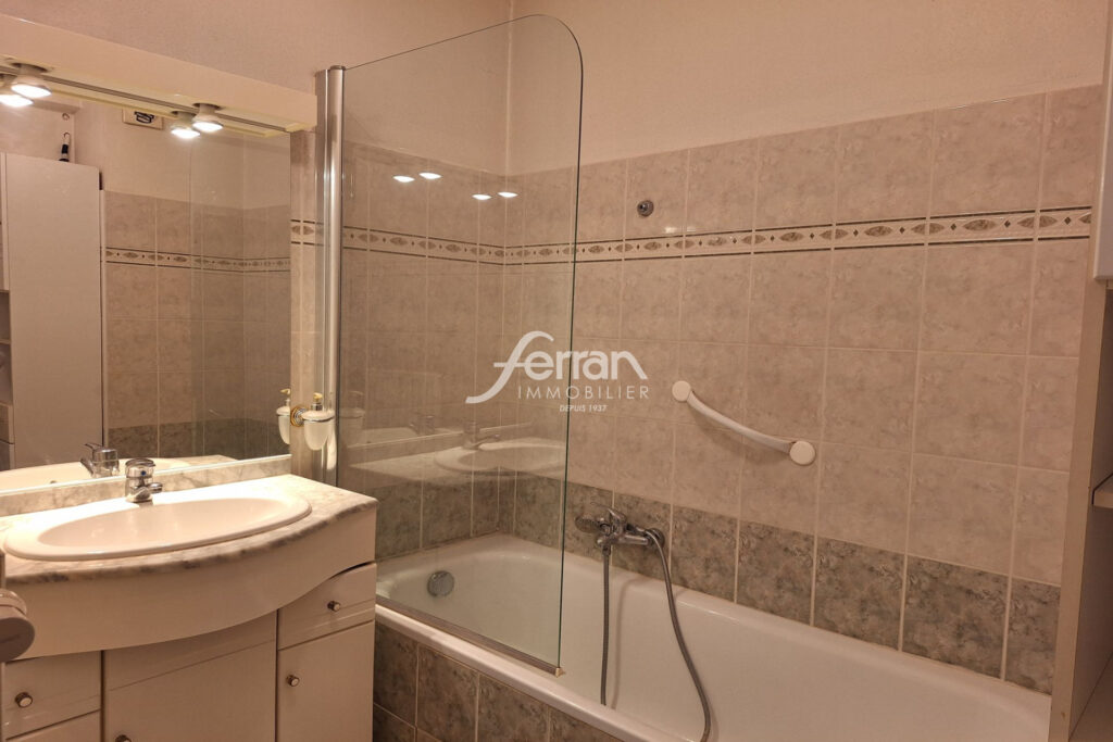 A LOUER TYPE 3 à DRAGUIGNAN – 3 pièces – 2 chambres – 74.00 m²