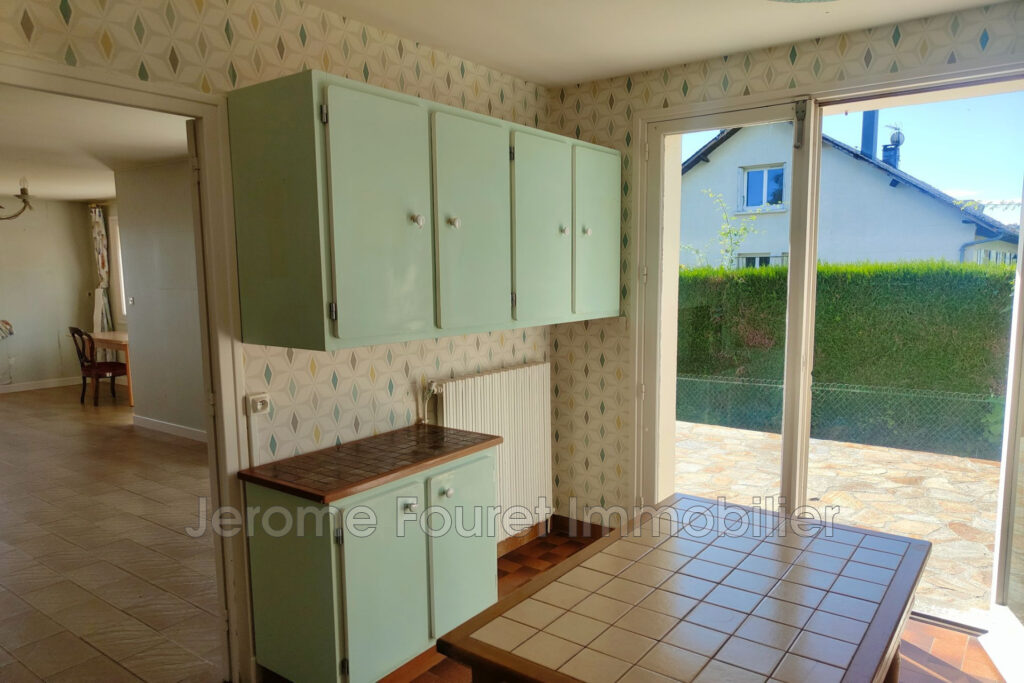 vente maison 6 Pièce(s) – 6 pièces – 5 chambres – 141.48 m²