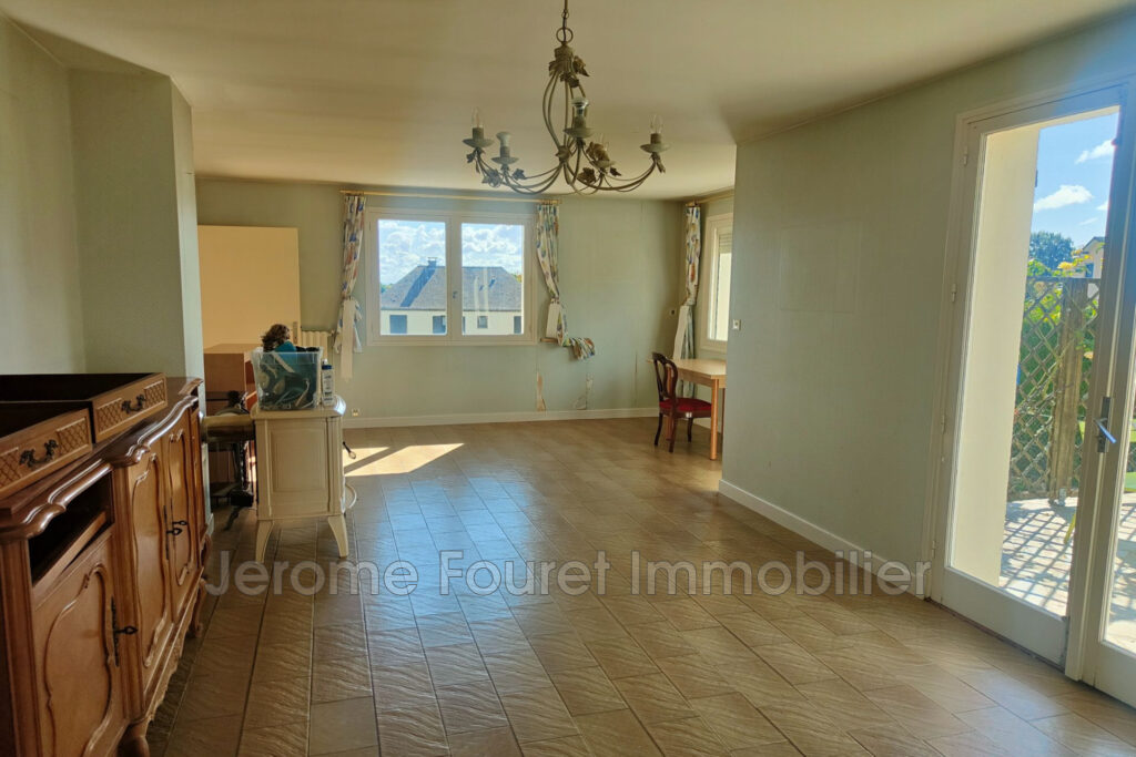 vente maison 6 Pièce(s) – 6 pièces – 5 chambres – 141.48 m²