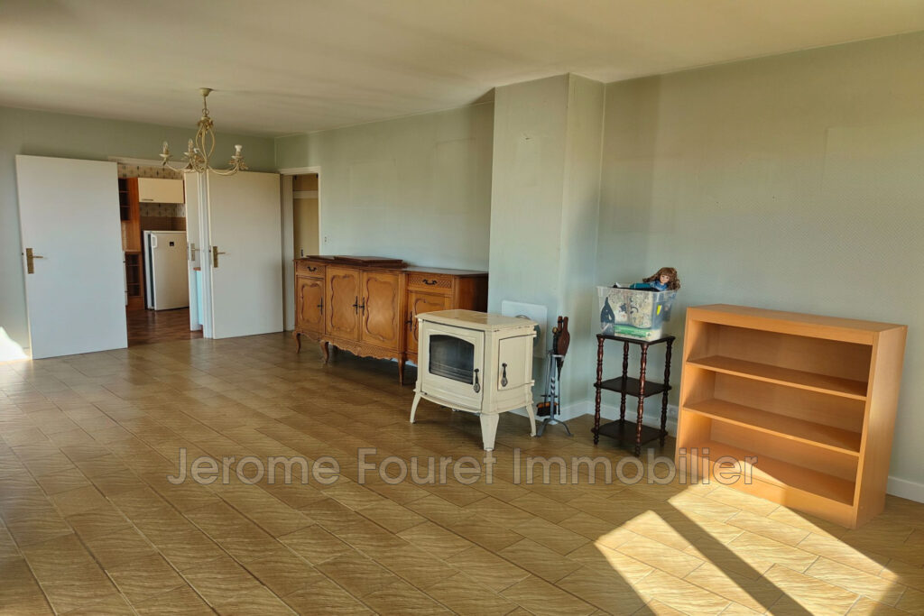 vente maison 6 Pièce(s) – 6 pièces – 5 chambres – 141.48 m²