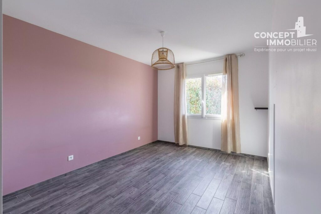 EXCLUSIVITÉ – Maison individuelle plain-pied proche Luxembourg et Belgique – 5 pièces – 3 chambres – 126 m²