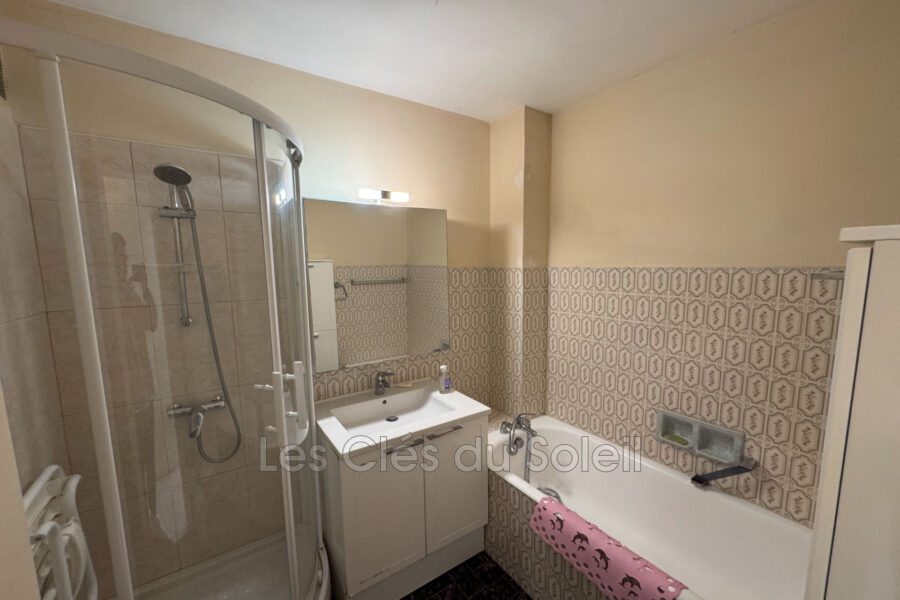 Appartement à louer à Toulon — Vue sur la ville — photo 5