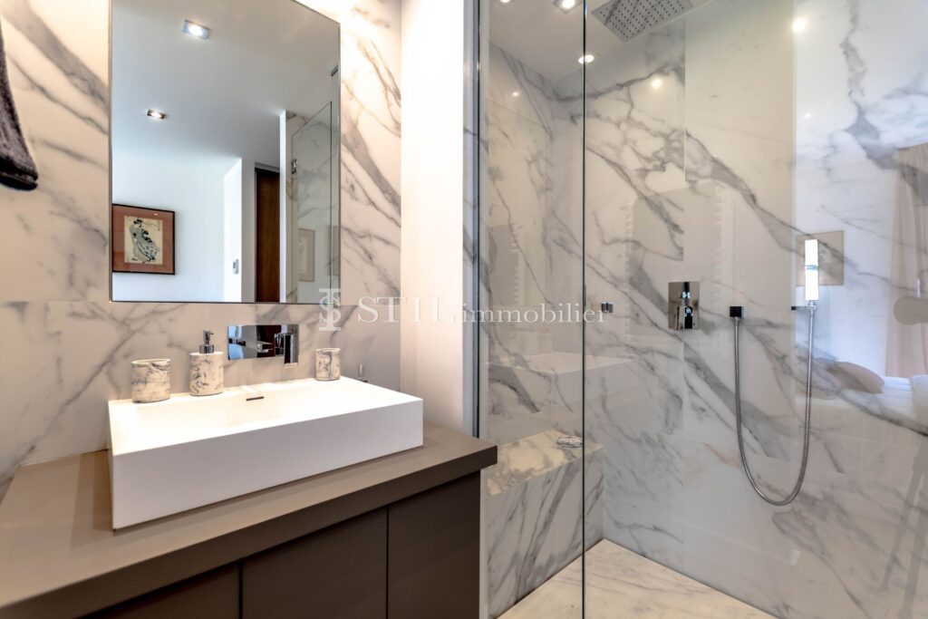 vente villa 7 Pièce(s) – 7 pièces – 3 chambres – 250.00 m²