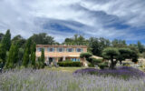 Bastide provençale de charme proche de Gordes avec piscine cha – 7 pièces – 5 chambres – 300.00 m²